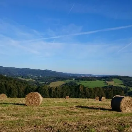 Luksustelt Stanovani Na Farme, Misto Pro Vas Stan Ci Karavan-dve Noci *